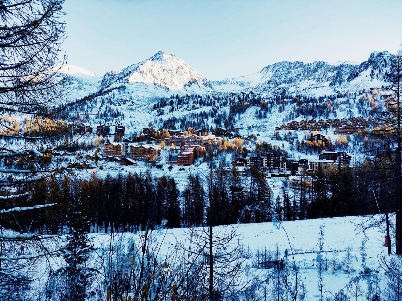 Joli T2, Centre, Parking Prive, Wifi, Local A Ski Isola 2000 Esterno foto